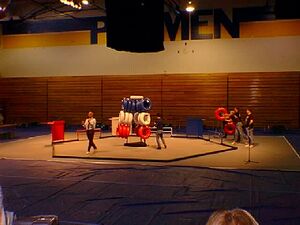 53 - 1997 kickoff woodie flowers.jpg