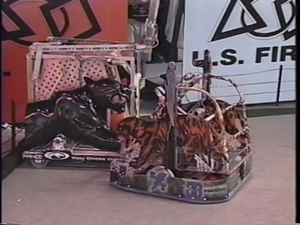 45689 - 1996 1996cmp frc141 frc73 match robot.png