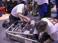 2003 frc5 robot // 1152x864 // 128KB