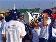 2003 crowd frc128 team // 370x278 // 18KB