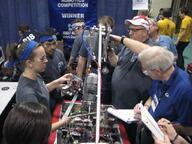 2011 2011dt frc818 pit robot team // 1024x768 // 135KB