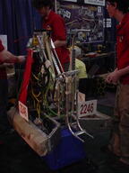 2007 2007mi frc2246 pit robot // 640x480 // 162KB
