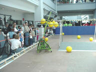 2000 frc365 match open_house robot // 576x432 // 65KB