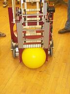 2000 build frc274 robot // 480x640 // 143KB