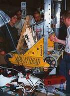 1997 1997frc94 1997nh frc121 pit robot // 235x319 // 14KB