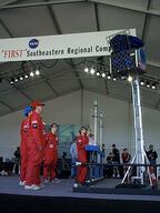 1999 1999fl frc10 match robot team // 480x640 // 43KB