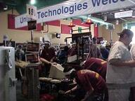 1999 1999ne frc190 pit team // 400x300 // 30KB