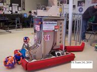 2009 build frc241 robot // 640x480 // 52KB
