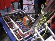 2011 2011nh frc241 robot // 800x600 // 103KB