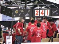 2011 2011nh frc241 pit team // 800x600 // 102KB