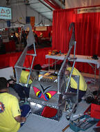 2000 frc9 pit robot // 872x1152 // 253KB