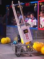 2000 frc303 match robot // 480x640 // 42KB