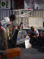 2000 frc364 pit robot // 872x1152 // 240KB