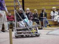 2001 2001utcrc frc175 robot utc_robot_challenge // 640x480 // 86KB