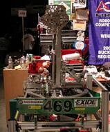 2002 frc469 pit robot // 612x740 // 93KB