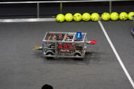 2002 frc484 match robot // 600x400 // 74KB