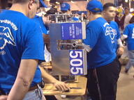 2002 frc505 pit robot team // 640x480 // 67KB