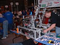 2002 frc643 pit robot // 1600x1200 // 172KB