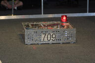 2002 frc709 match robot // 600x400 // 92KB