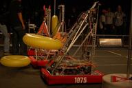 2011 2011wat frc1075 match robot // 800x532 // 83KB