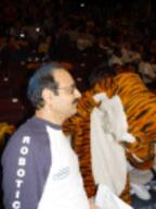 2004 2004on crowd frc772 mascot team // 100x133 // 12KB