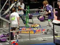 2004 2004on frc1053 match robot // 512x384 // 50KB