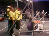 2004 2004sc frc1398 match robot team // 640x480 // 73KB