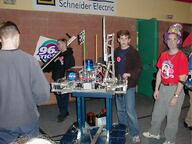 2001 frc96 pit robot // 400x300 // 50KB