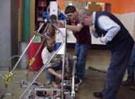 2001 build frc84 robot team // 150x110 // 13KB