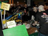 2001 frc96 pit robot // 400x300 // 48KB