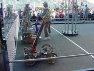 2001 2001cmp frc476 match robot woodie_flowers // 640x480 // 96KB