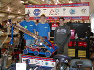 2004 2004sac frc254 pit robot team // 640x480 // 68KB