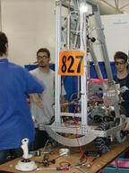 2004 2004sac frc827 pit robot team // 480x640 // 59KB