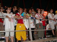 2004 2004sac crowd // 640x480 // 66KB