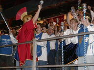 2004 2004sac crowd // 640x480 // 72KB