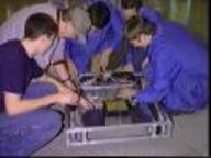 2001 build frc353 robot // 120x90 // 3.3KB