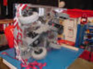 2003 2003cmp pit robot // 100x75 // 3.8KB