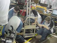 2003 2003md pit team // 640x480 // 148KB