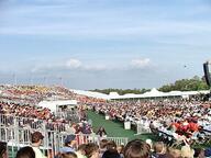 2002 2002cmp crowd // 480x360 // 49KB
