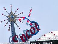 2002 2002cmp disney // 480x360 // 35KB