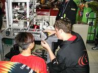 2002 2002cmp frc116 pit robot team // 480x360 // 57KB