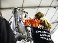 2002 2002cmp frc116 pit robot team // 480x360 // 43KB