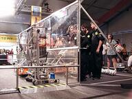2002 2002arc 2002cmp frc116 frc341 match robot team // 480x360 // 59KB