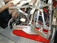 2001 2001cmp pit robot // 480x360 // 52KB