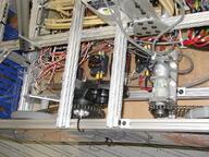 2001 2001cmp pit robot // 480x360 // 55KB