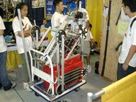 2001 2001cmp pit robot // 480x360 // 53KB