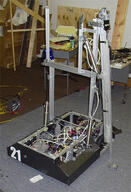 2003 frc21 pit robot // 300x440 // 156KB