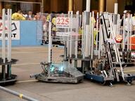 2002 frc225 frc612 match national_building_museum_scrimmage robot scrimmage // 480x360 // 44KB