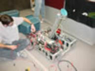 2003 frc910 robot // 100x75 // 3.2KB