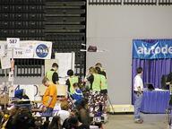 2003 2003va frc116 pit team // 480x360 // 46KB